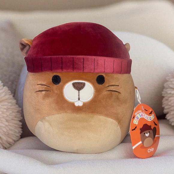 Squishmallows Squish Chip Beaver in Red Beanie 8” Plush Stuffed Animal NWT - Picture 1 of 14